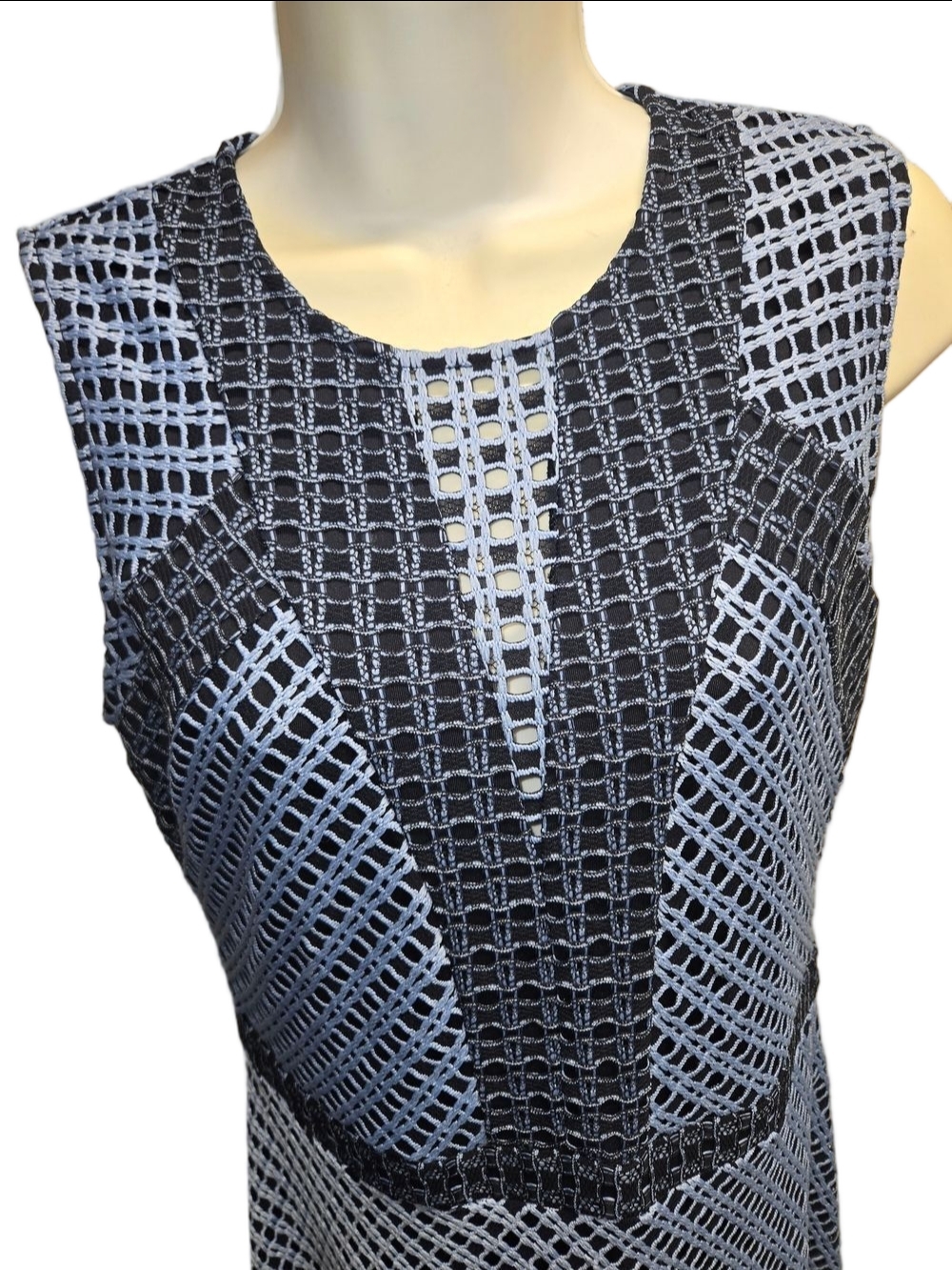 BCBGMaxAzria Sleeveless Asymmetrical Summer Dress - Picture 5 of 7